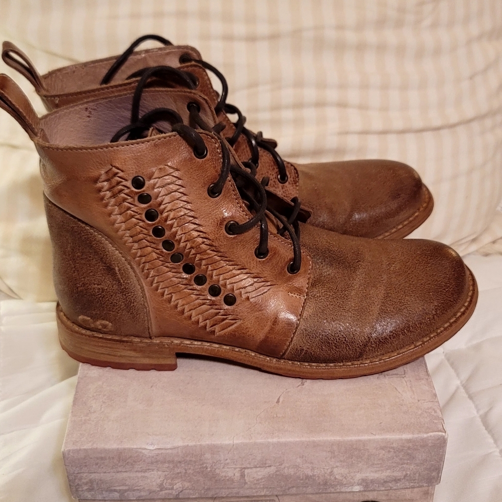 Women's Bed Stu Leather Bargary II Size 8 Leather Boots Excellent Condition!